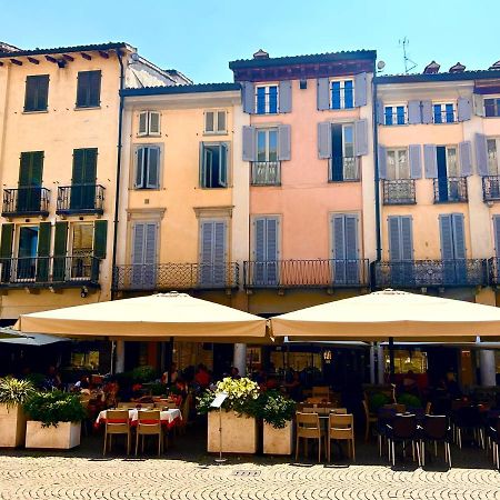 D-Place Apartment Piazza Duomo Crema Exterior photo